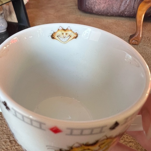 NIB Alice in Wonderland Paul Cardew
2 Piece Baby Set Porcelain Bowl Cup NIB - Picture 15 of 17